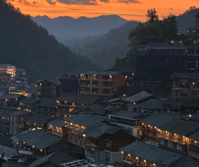 指南贵州跟团旅游四日价格看完省钱避雷九游会j9登陆贵州四天三晚旅游最新(图2)