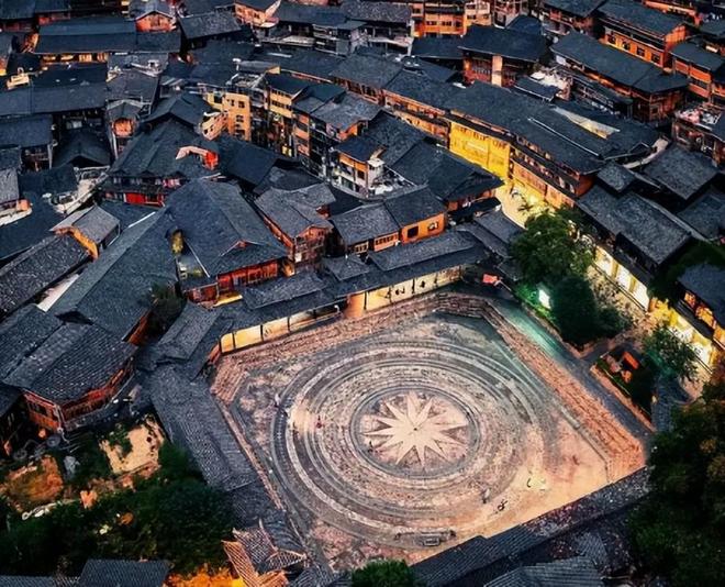 指南贵州跟团旅游四日价格看完省钱避雷九游会j9登陆贵州四天三晚旅游最新(图3)